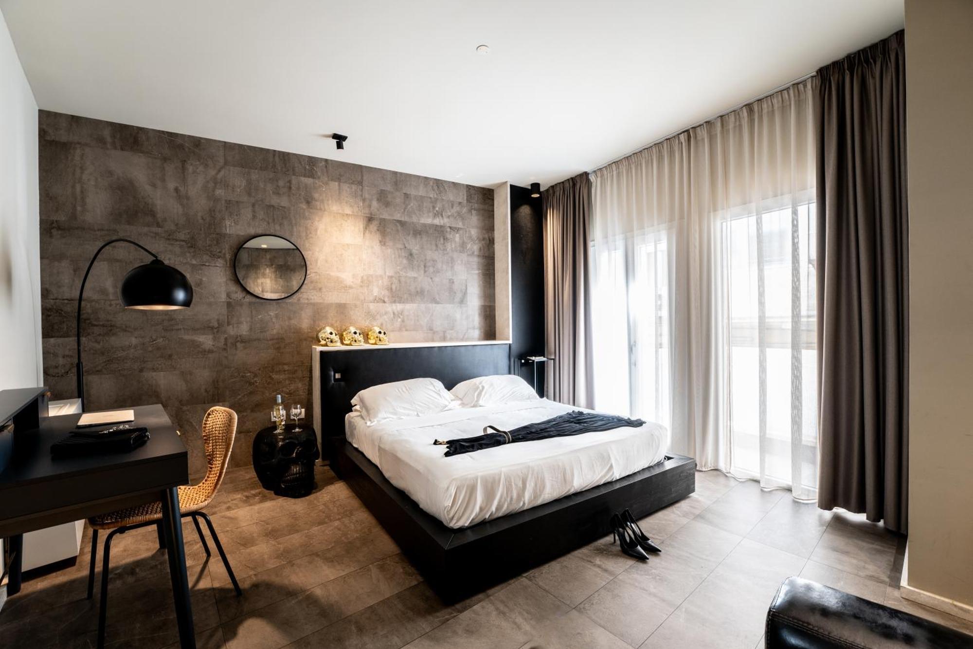Neko Boutique Hotel Каляри Екстериор снимка